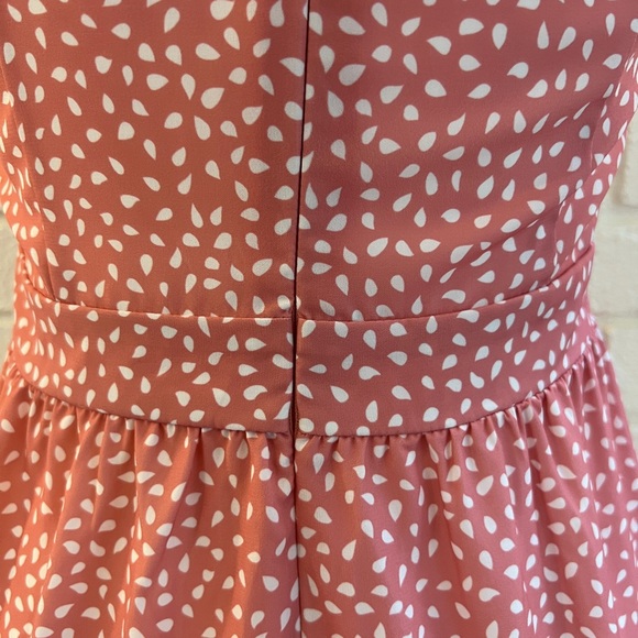 V-neck dress with butterfly sleeves and ruffle tiered skirt. Size small. - Picture 8 of 9